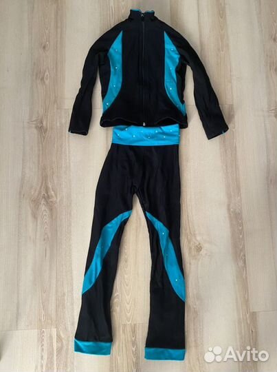 Костюм для фигурного катания размер 110