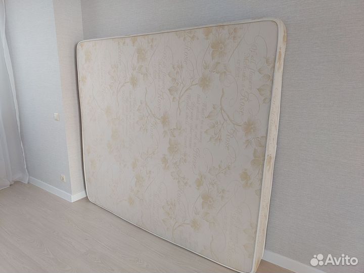 Матрас бу 180200