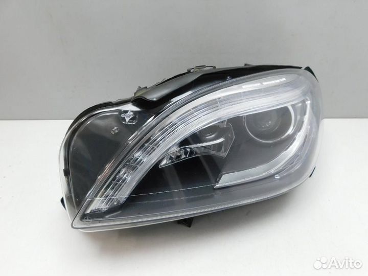 Фара левая Mercedes-Benz M-Class