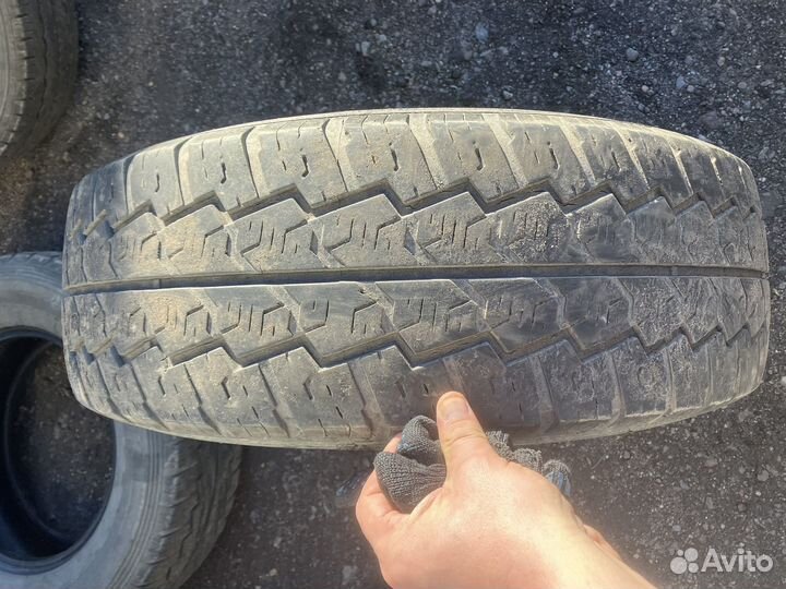 225 70 r15c