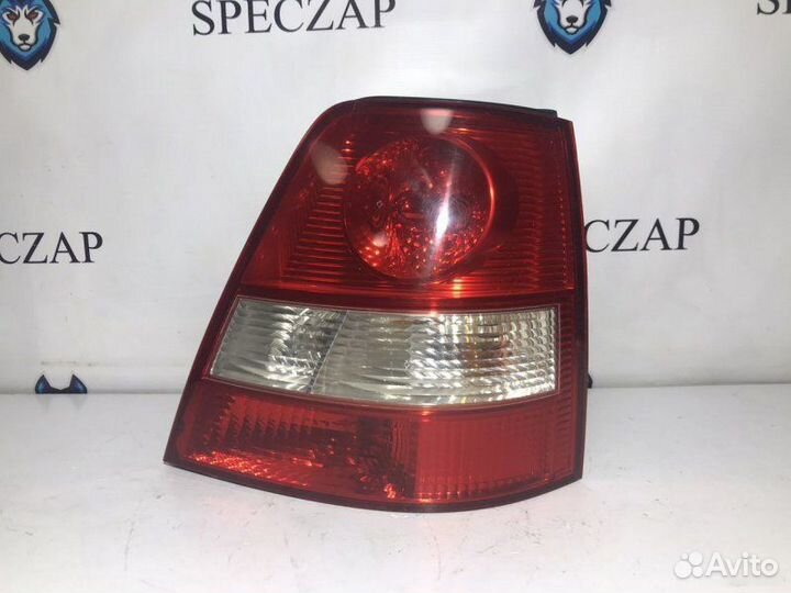 Фонарь задний правый Kia Sorento I 2002—2006