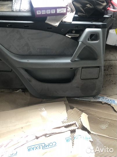 Дверные карты mercedes w210