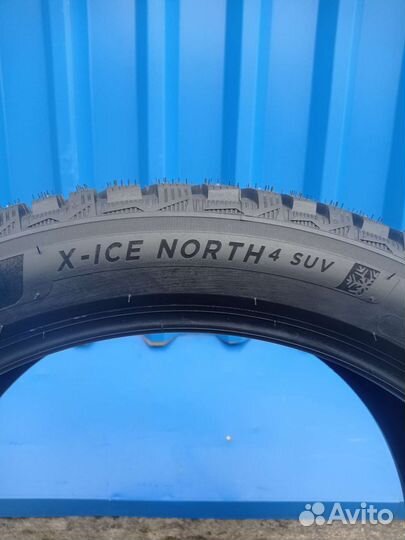 Michelin X-Ice North 4 SUV 285/40 R22 110T