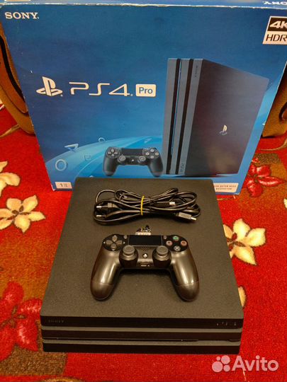 Sony Playstation 4 Pro CUH-7208B