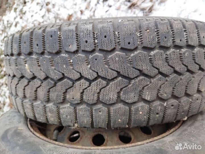 Yokohama Ice Guard F700Z 205/60 R16