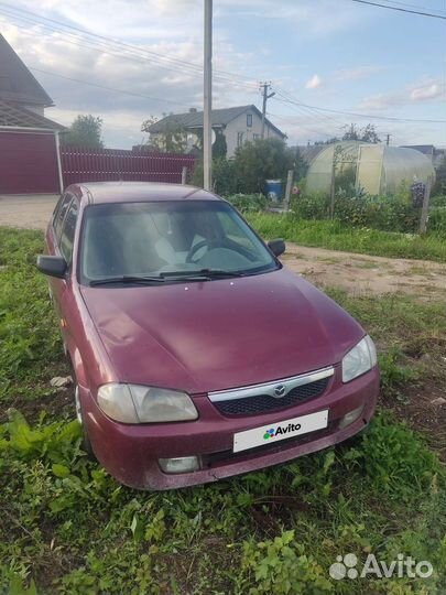 Mazda 323, 2000