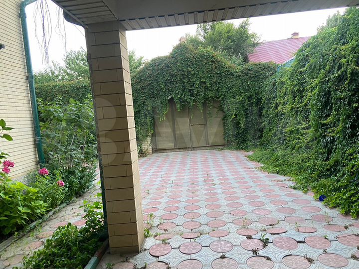 Дом 210 м² на участке 2 га