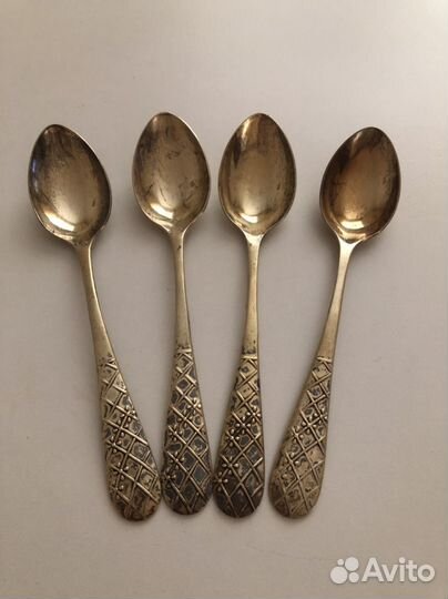 Серебряные чайные ложки