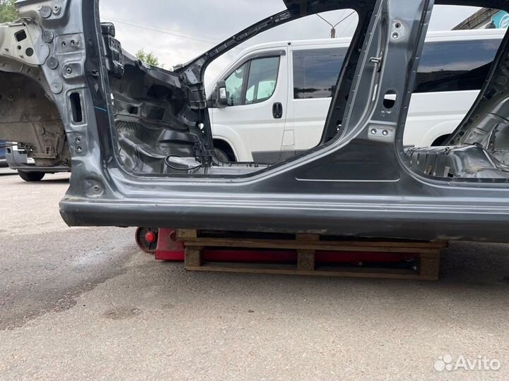 Порог Peugeot 308 EP6 2010