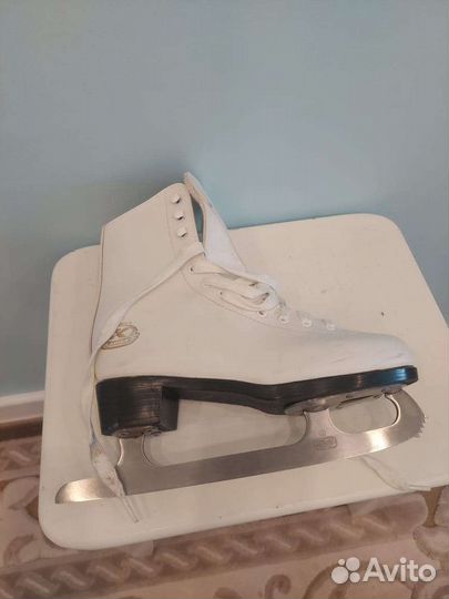 Коньки фигурные