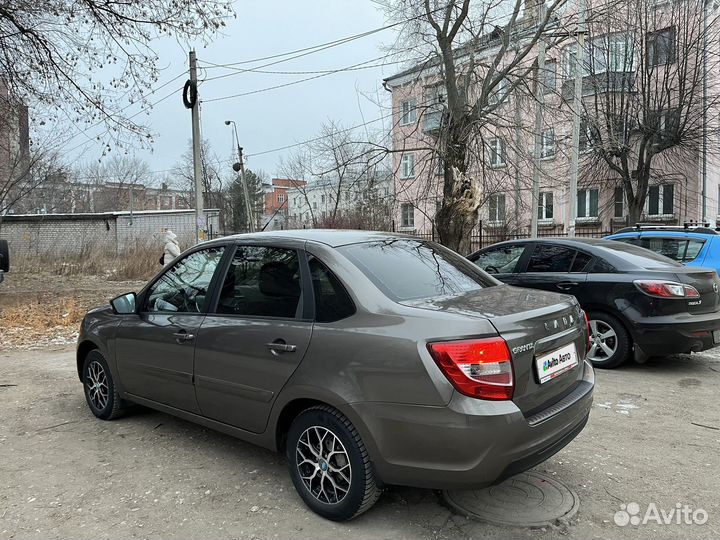 LADA Granta 1.6 МТ, 2019, 52 000 км