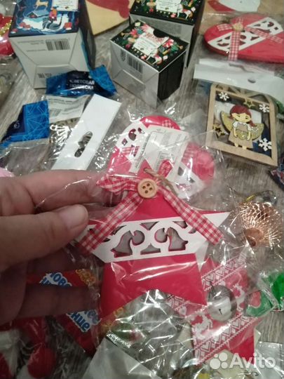 Гирлянды, игрушки новые ёлочные