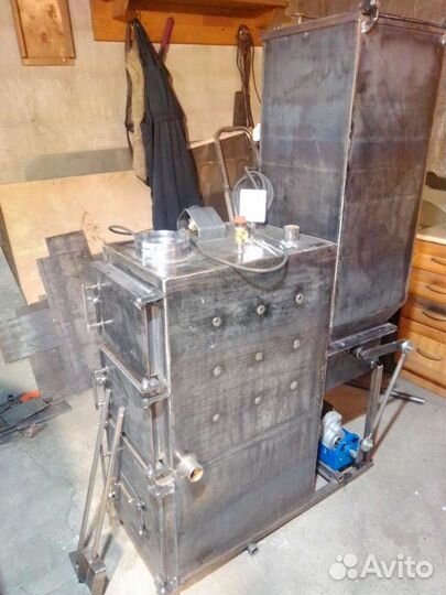 Твердотопливный котел с автоматической подачей угл