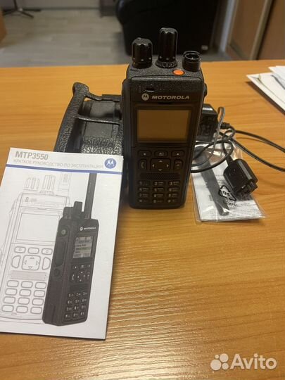 Портативная радиостанция Motorola MTP3550