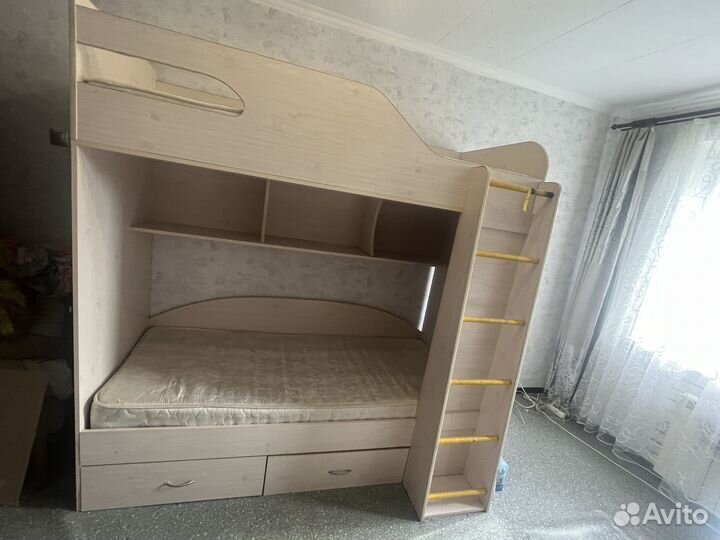 Двухъярусная кровать бу