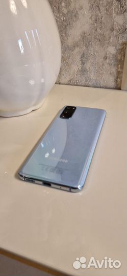Samsung Galaxy S20, 8/128 ГБ