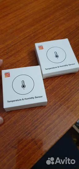 Датчик температуры и влажности Tuya RSH-HS06