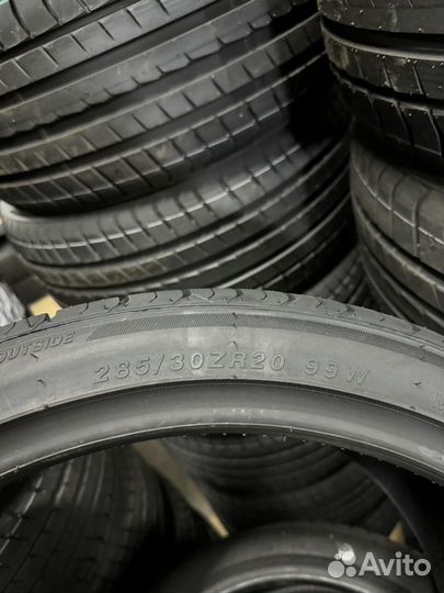 Grenlander L-Zeal56 285/30 R20 99W