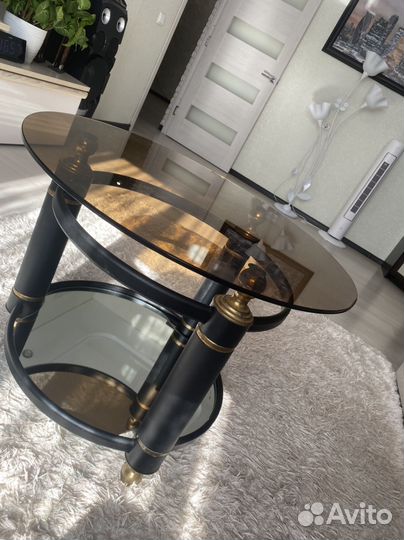 Стол стеклянный