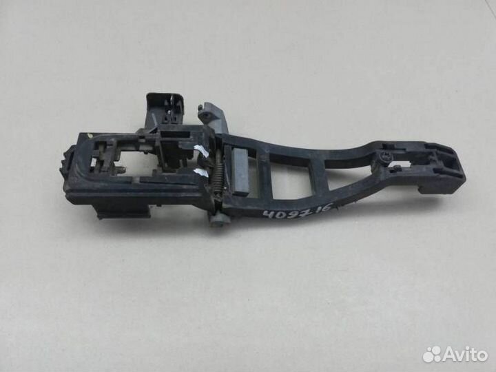 Кронштейн ручки Ford Focus 2 DA 2005-2008