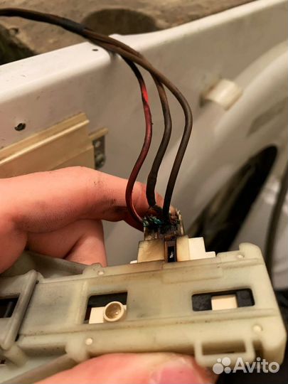 Ремонт стиральных машин / холодильников