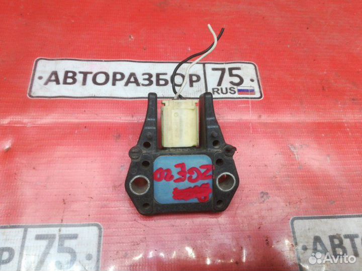 Датчик airbag передний Toyota Wish ZGE20G 2zrfae