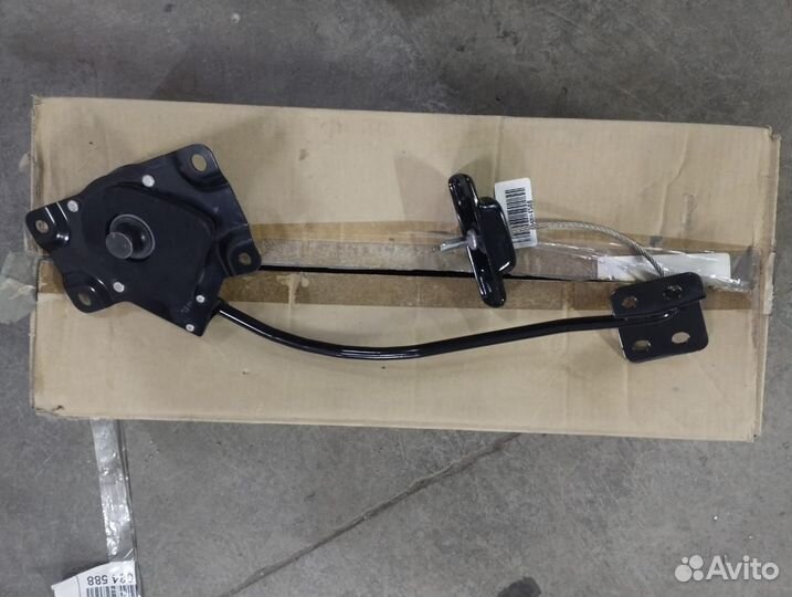 Кронштейн запасного колеса KIA