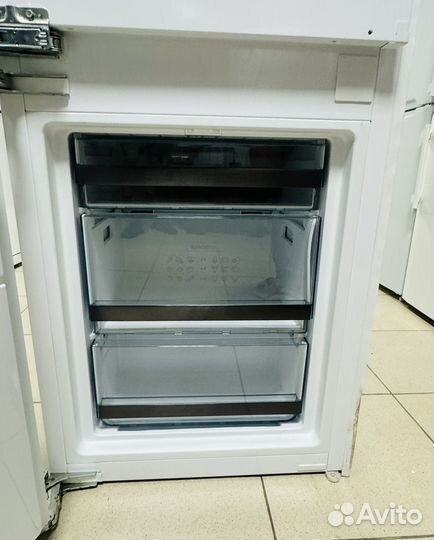 Встраиваемый холодильник no frost бу