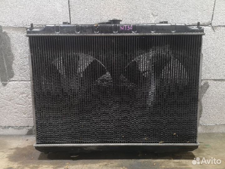 Радиатор двс Nissan X-Trail NT30 qr20de