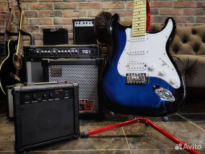 Электрогитара Stratocaster+ Комбоусилитель 10 ват