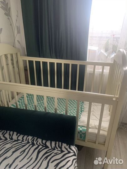 Детская кроватка