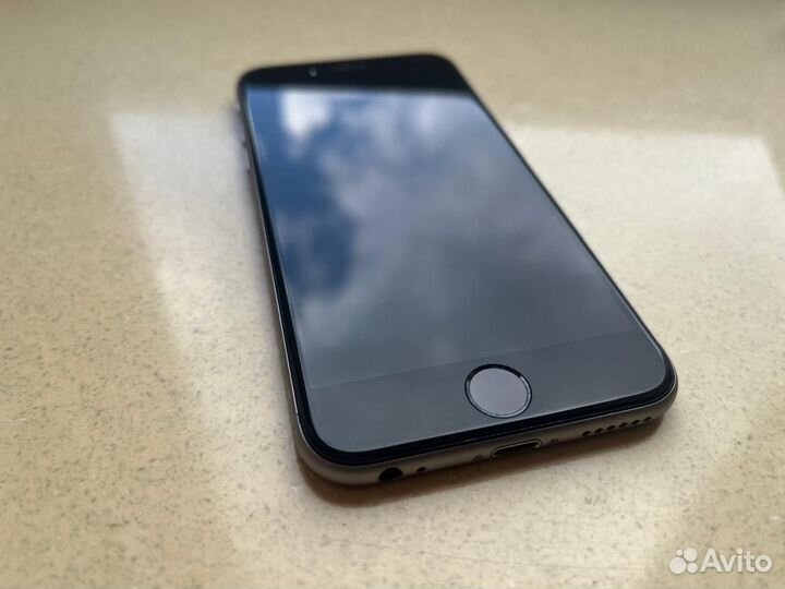 iPhone 6S, 32 ГБ