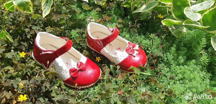 Детские туфельки