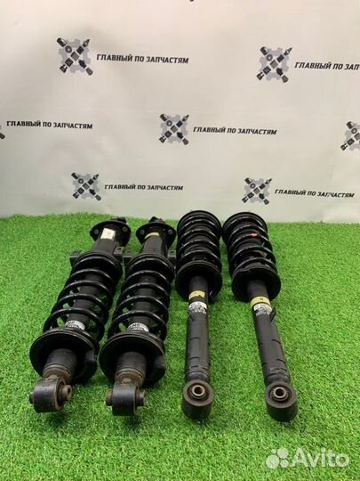 Стойка Toyota Crown AWS210 2AR-FSE 2014