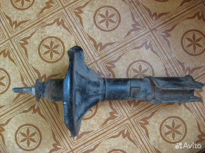 Стойка на мицубиси галант 6 поколения