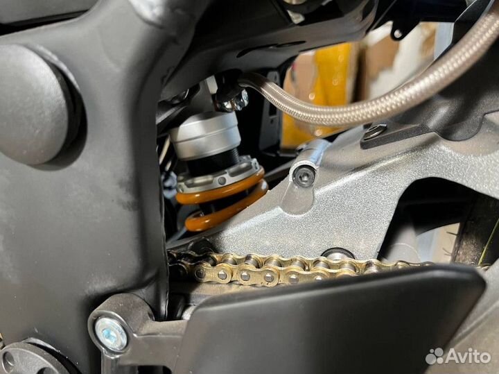 Электромотоцикл Yamaha R3