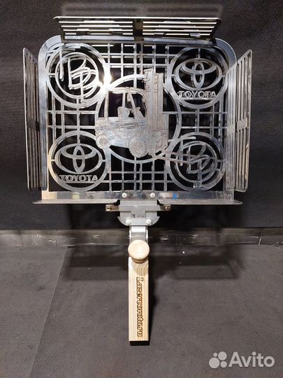 Решетка гриль барбекю с логотипом Автомобилей