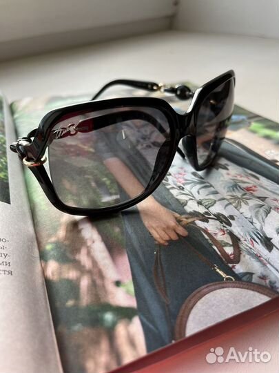 Очки солнцезащитные