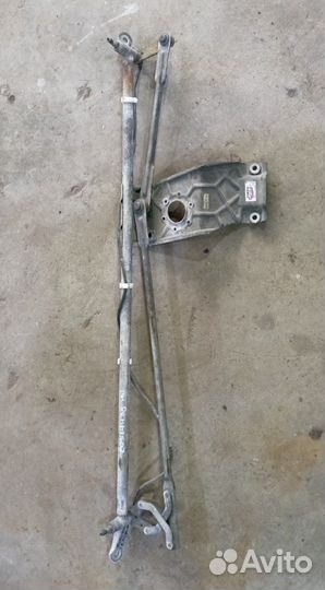 Трапеция стеклоочистителей \volvo