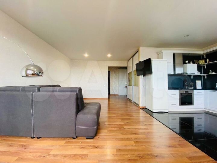 2-к. квартира, 74,2 м², 13/15 эт.