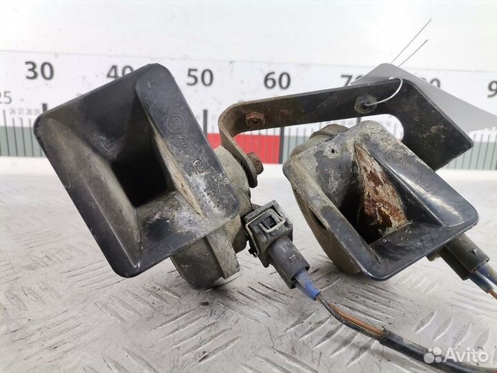 Гудок (сигнал клаксон) для Audi A4 B5 8D0951223A