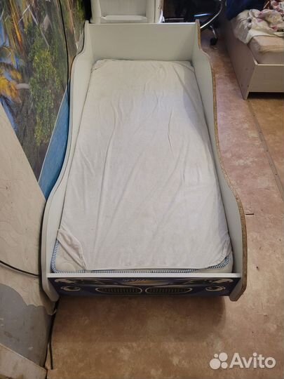 Детская кровать от 3 лет с бортиками и матрасом