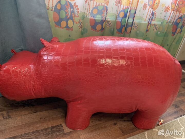 Бегемот красный большой кожаный