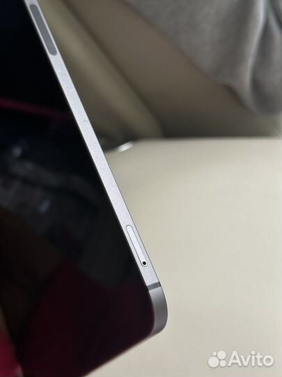 iPad pro 2022 wifi+celluar LTE