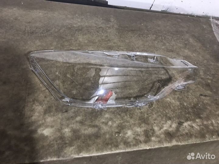 Стекло правой фары BMW F30, F35