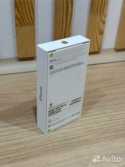 iPhone 16 Pro, 256 ГБ