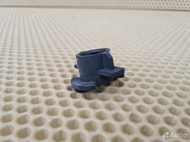 Крепление радиатора переднее Infiniti M Q70 Y51