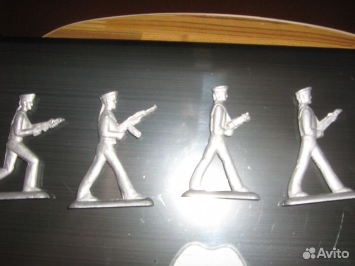 Оловянные солдатики советские