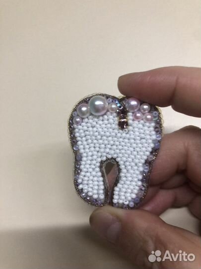 Брошь ручной работы