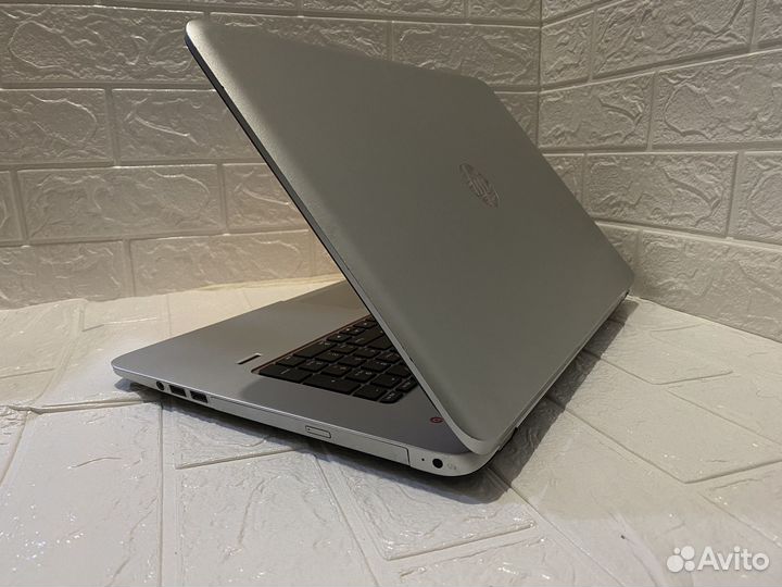 Ноутбук HP 17-j005er i7-4702MQ
